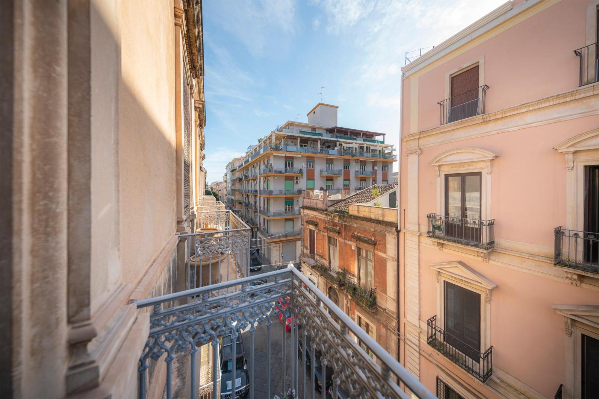 Mirone - Suite Apartments Catania Centro エクステリア 写真